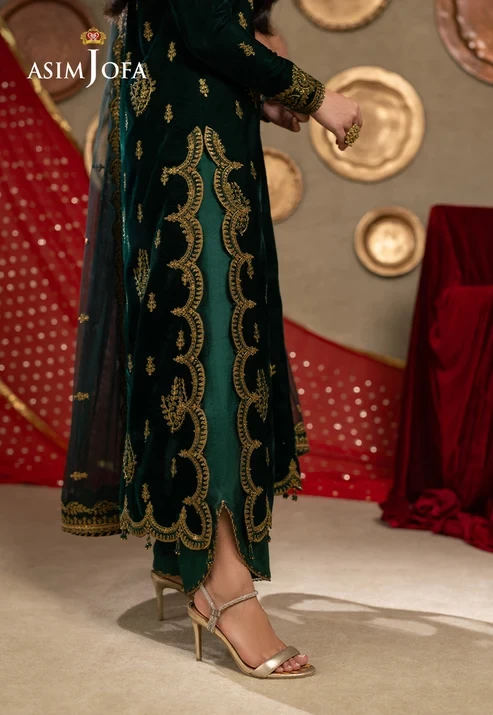 AJUMV-05 Embroidered Velvet 3 Pcs