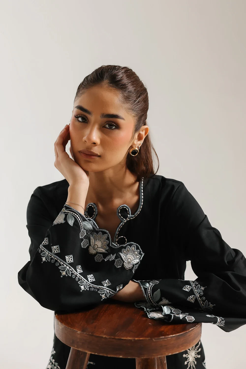 EMBROIDERED SHIRT - E7582/102/902