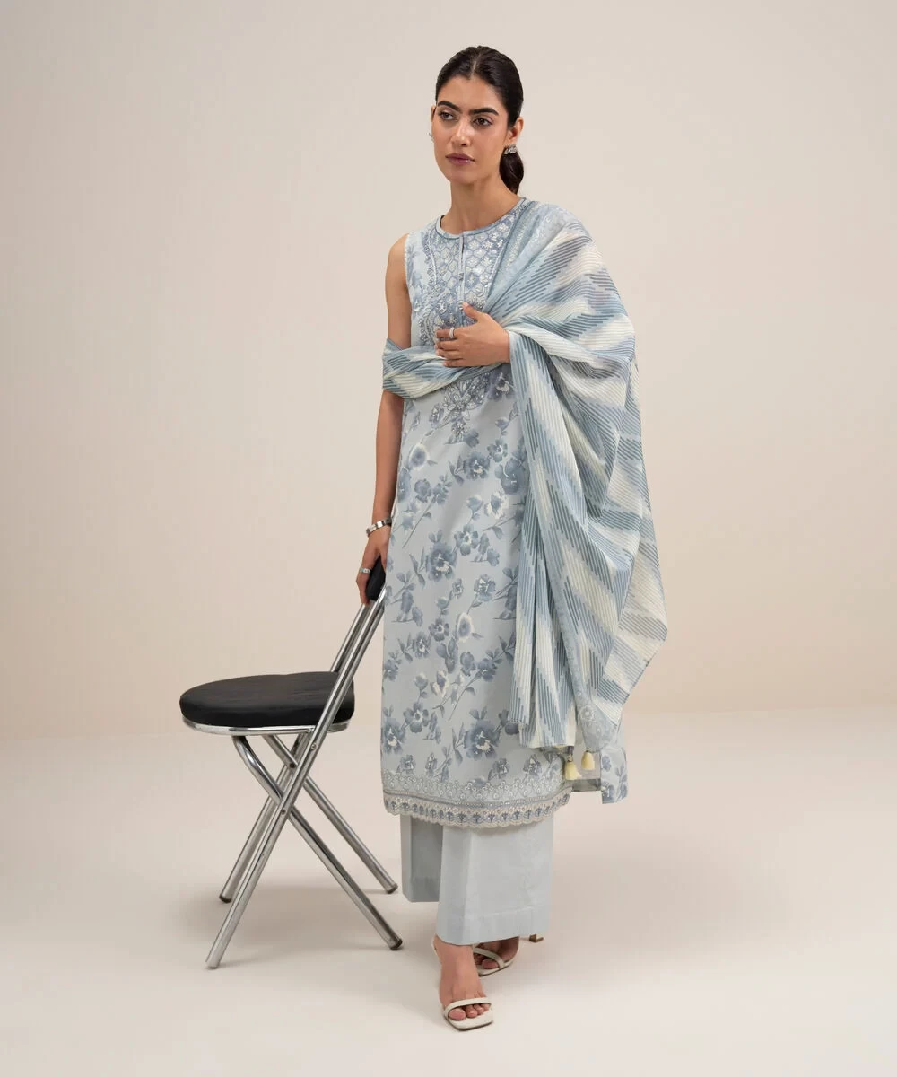 3 Piece - Embroidered Lawn Suit - 2DEDYS26V644