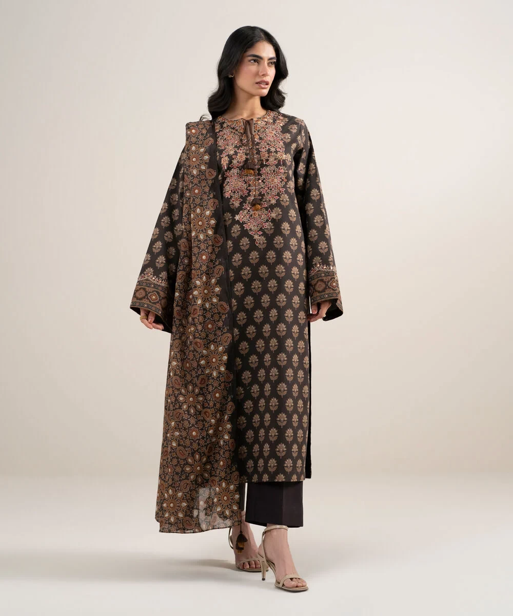 3 Piece - Embroidered Lawn Suit - 3PEDYS26V668
