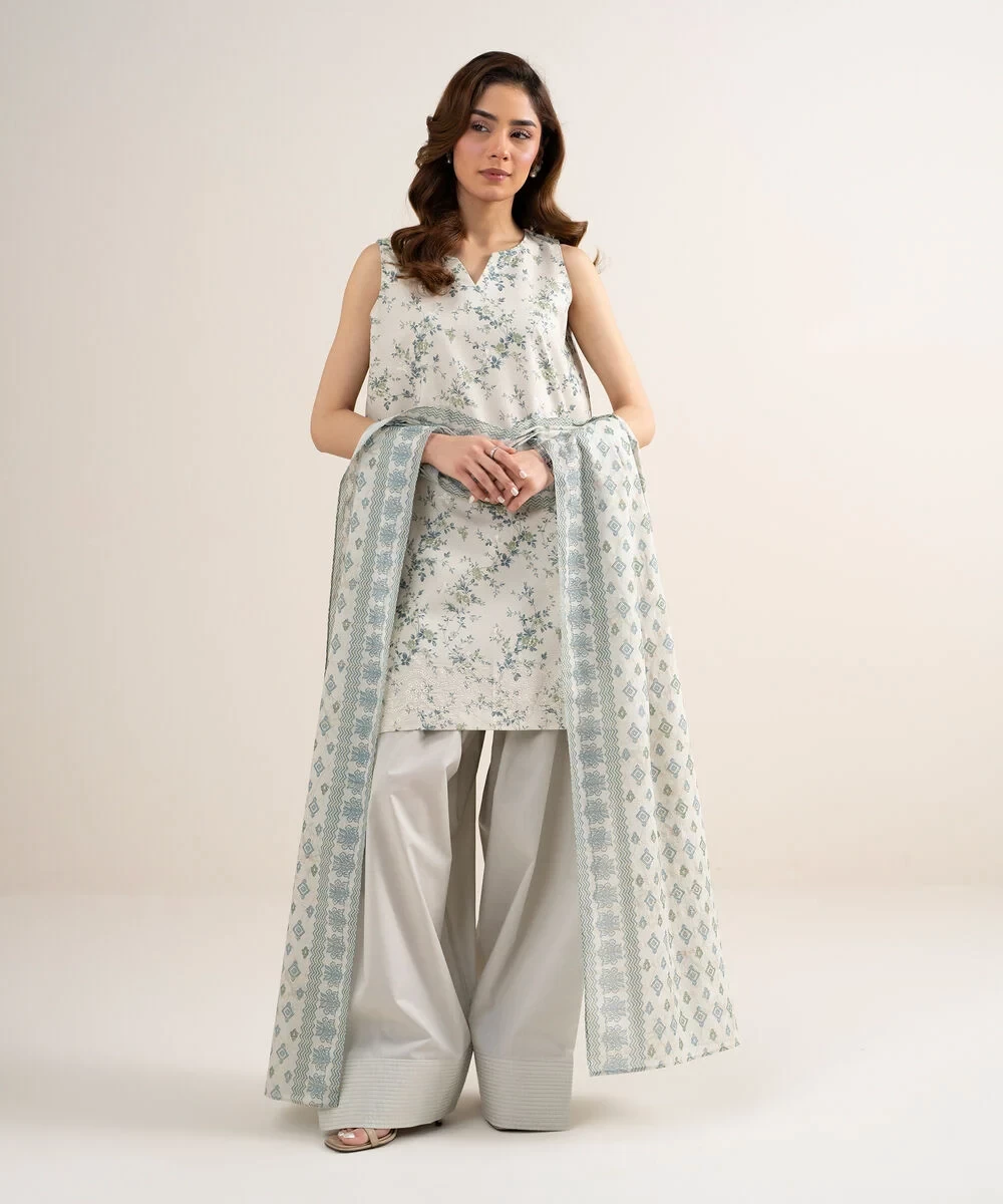 3 Piece - Embroidered Zari Lawn Suit -  3PEDYS26V669