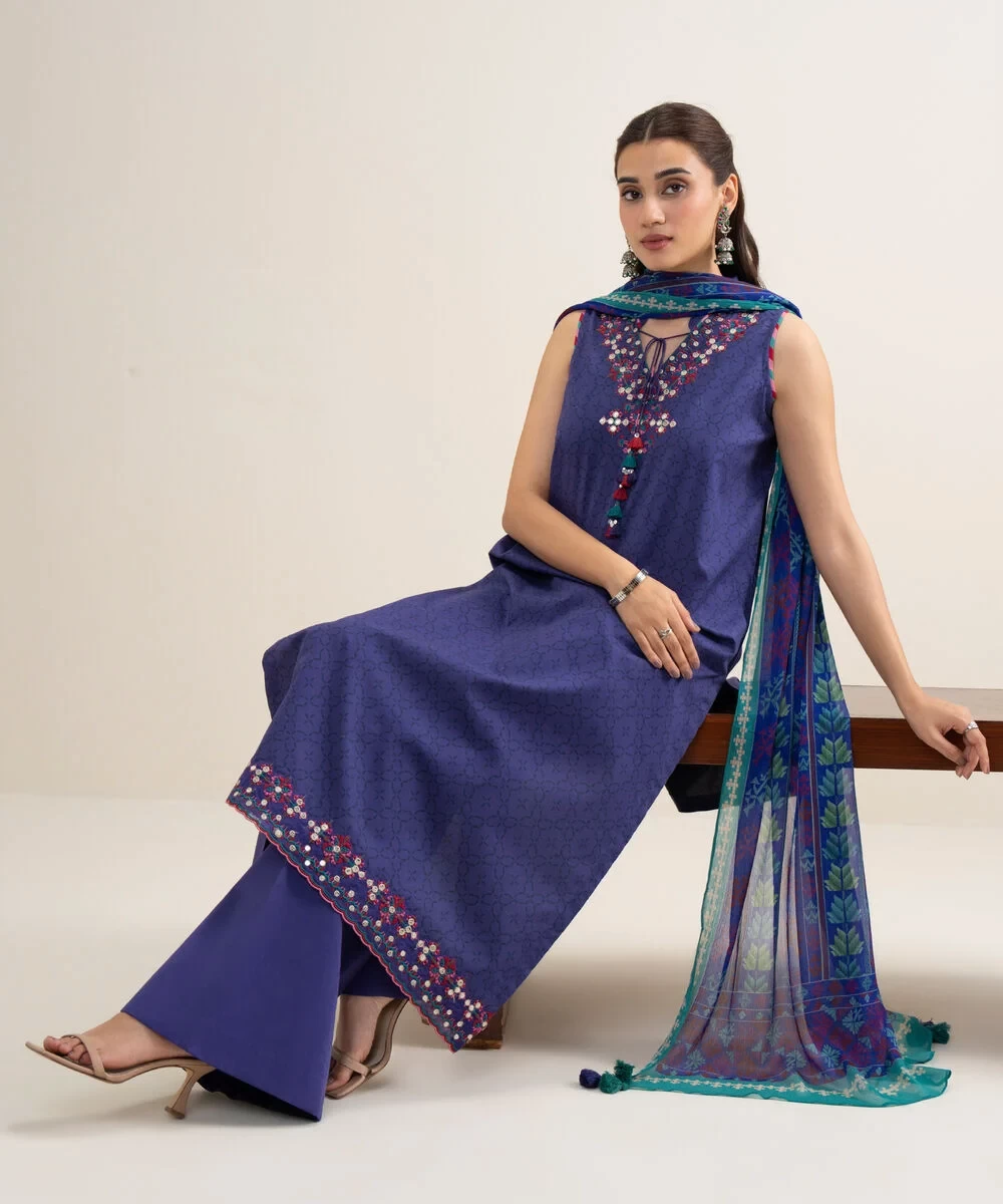 3 Piece - Embroidered Lawn Suit - U2TEDYS26V62