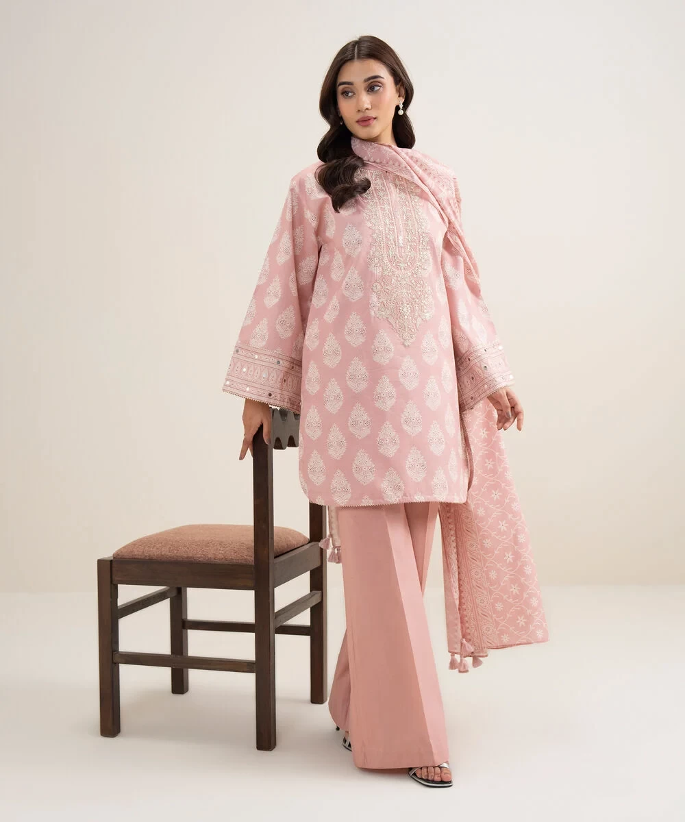 3 Piece - Embroidered Lawn Suit - 3PEDYS26V625