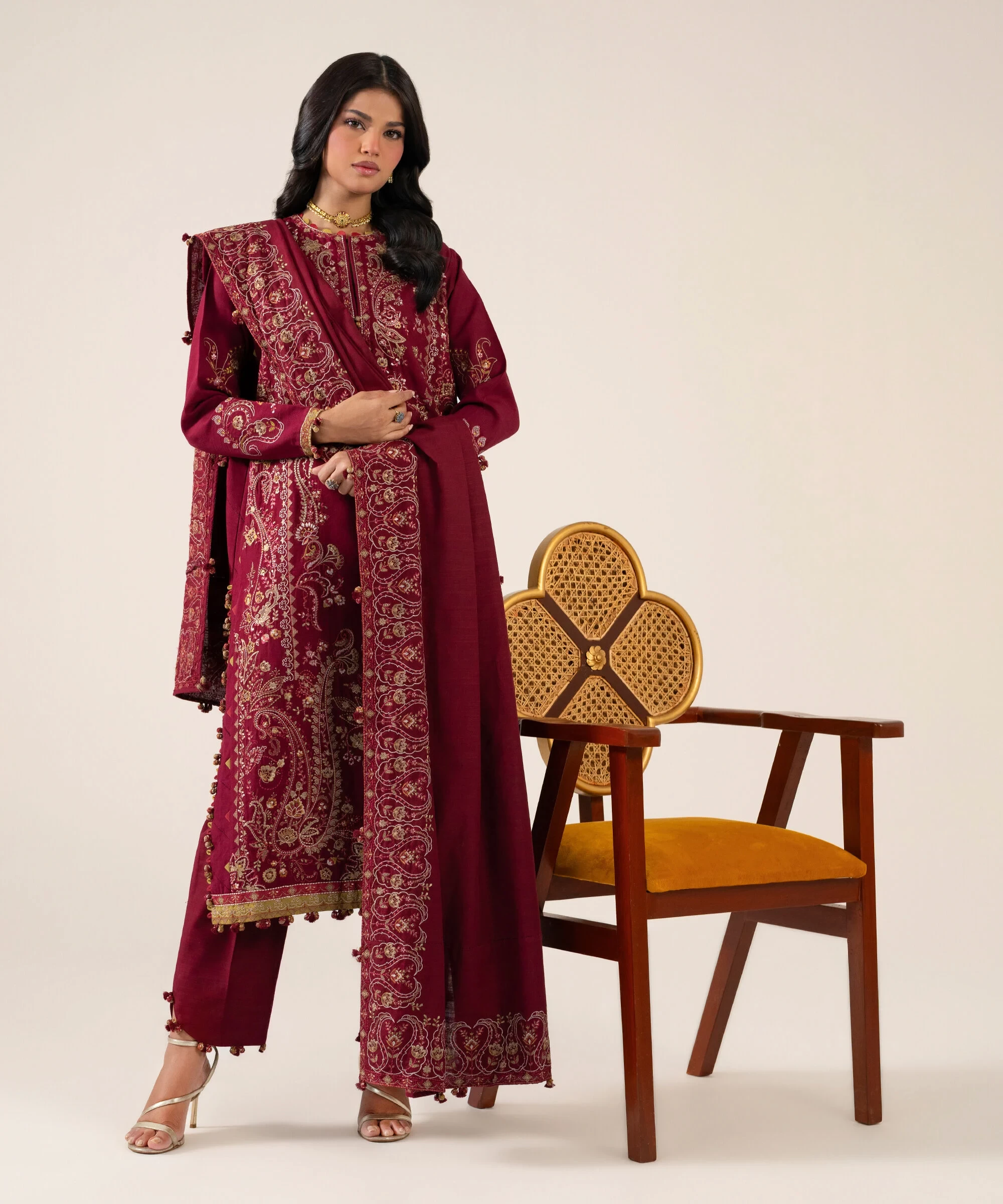 3 Piece - Embroidered Basic Khaddar Suit - U3PELX26V935